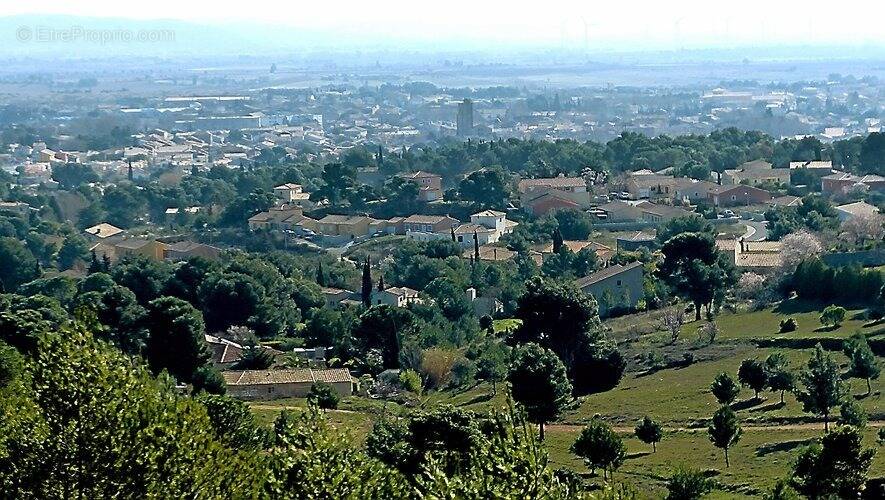 Terrain à LEZIGNAN-CORBIERES
