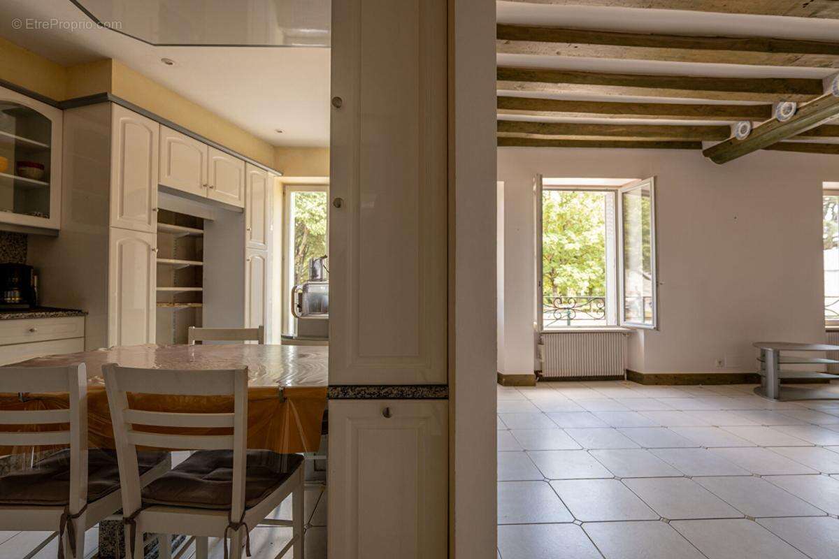 Lieux uniques ® x propriétés privées ® maison de maitre de 115 m², cour, garage 35 m² beaugency centre - photo 5