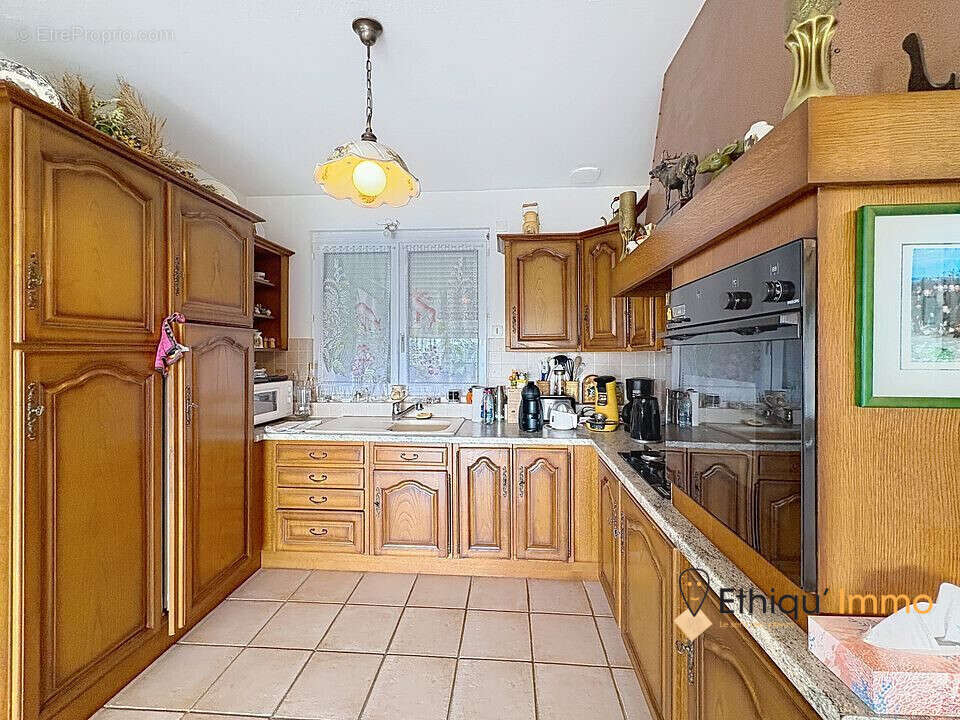 Maison 139 m² à Laferte-Sur-Aube  - photo 8