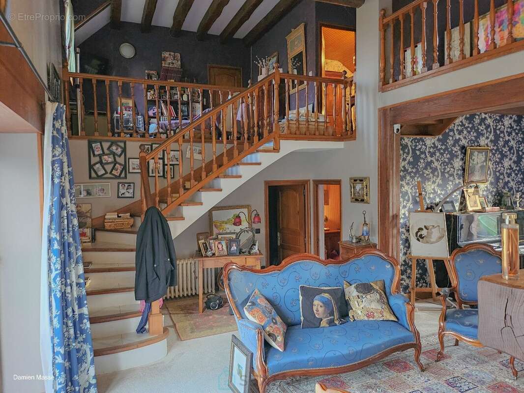 Maison à SAINT-PRIEST-LES-FOUGERES