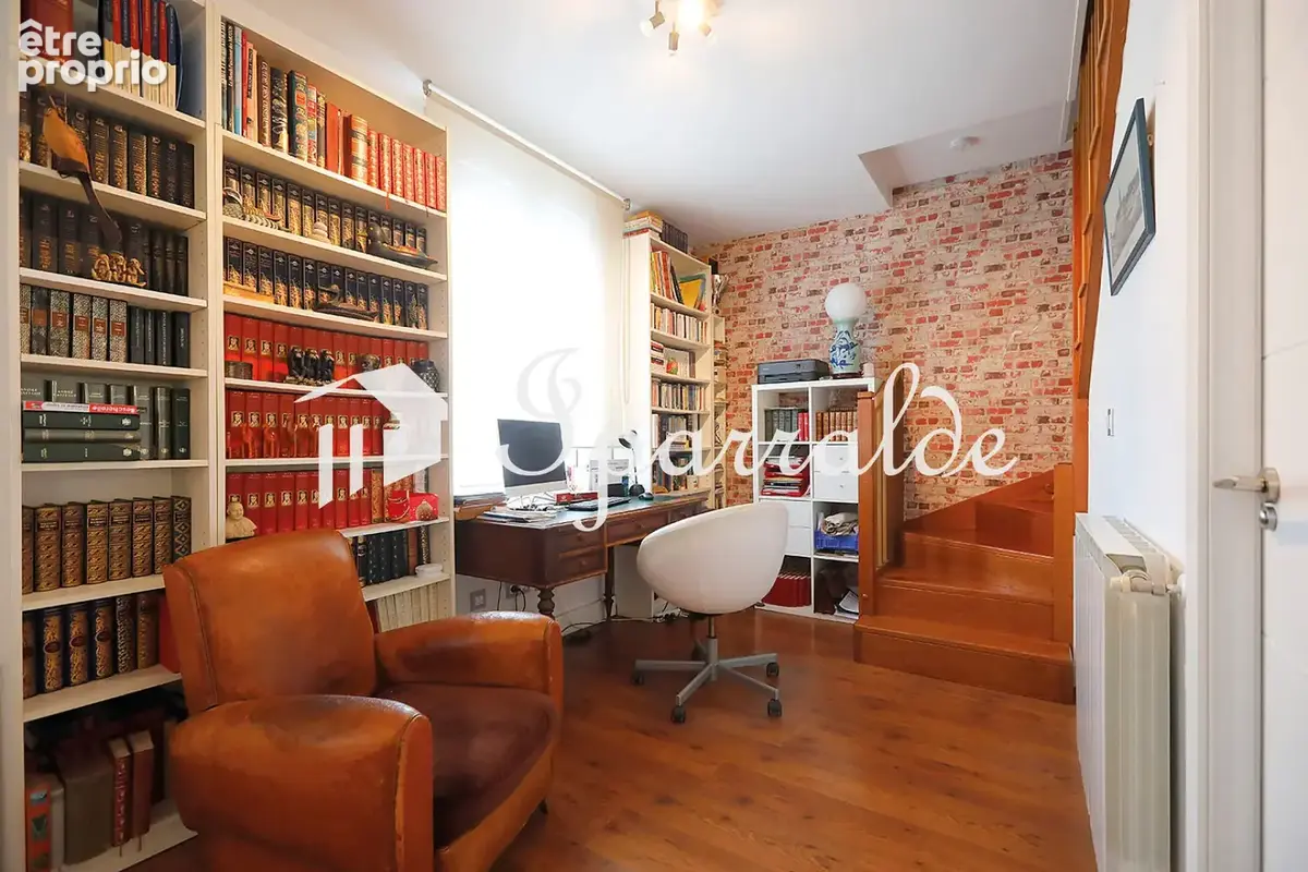 Superbe Maison de type T5 CENTRE VILLE tout à pied à HENDAYE 64700 - photo 16