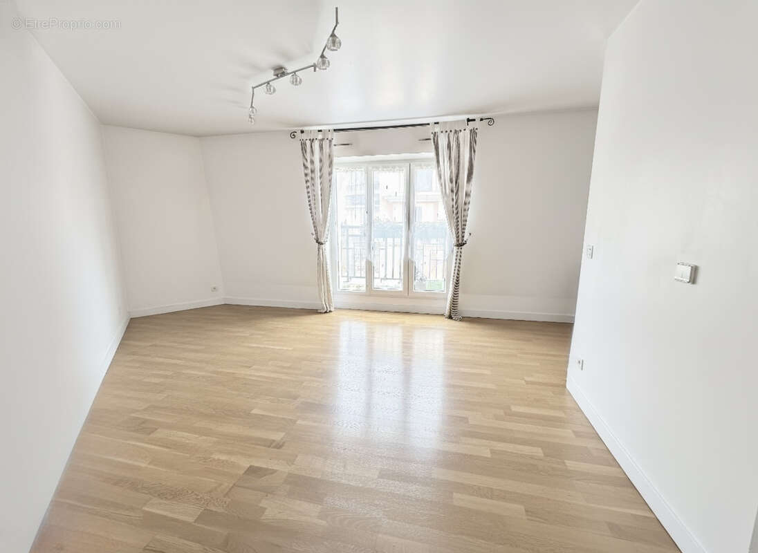 Appartement à SAINT-MAURICE