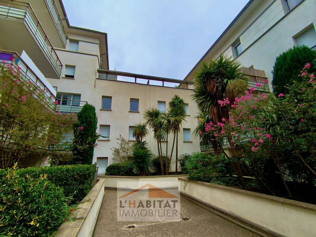 Appartement à COLOMIERS