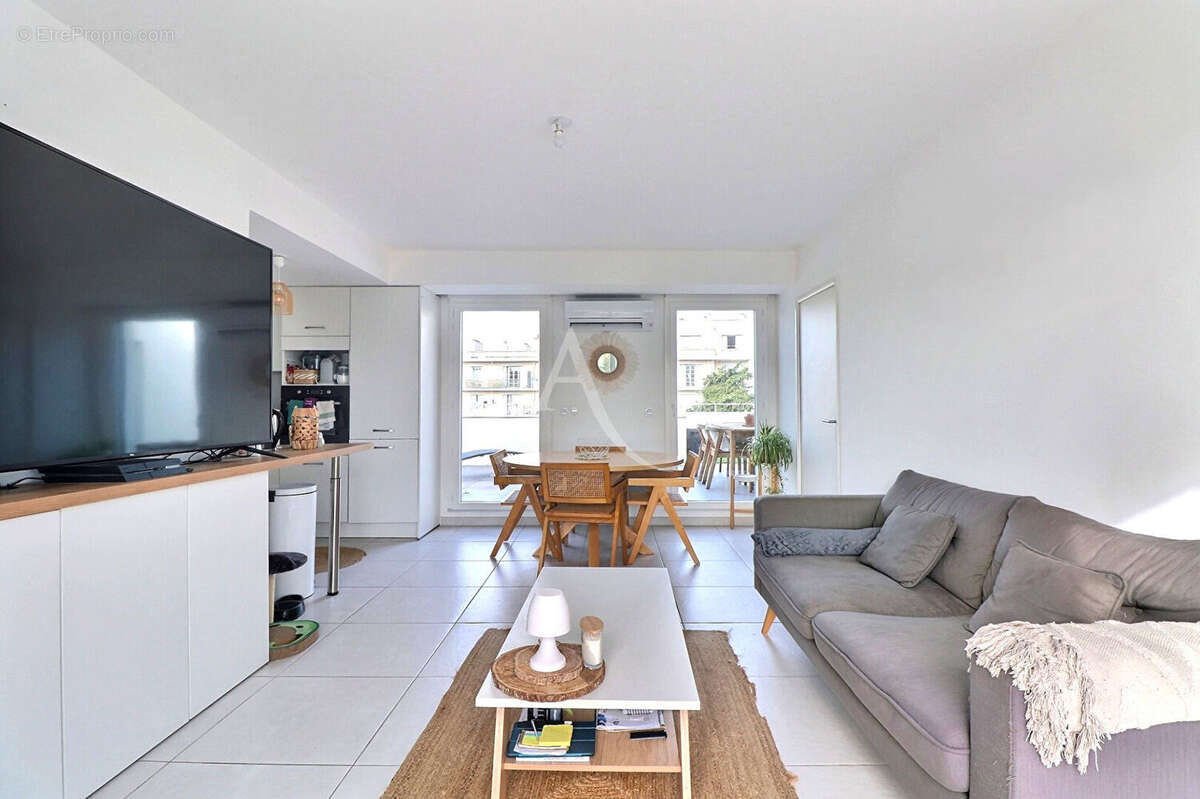 Appartement à MARSEILLE-8E