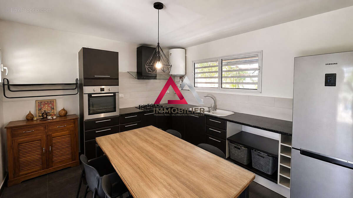 Maison 96 m² à Saint-Andre  - photo 2