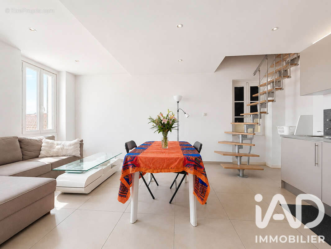 Appartement 48 m² à Toulon  - photo 2