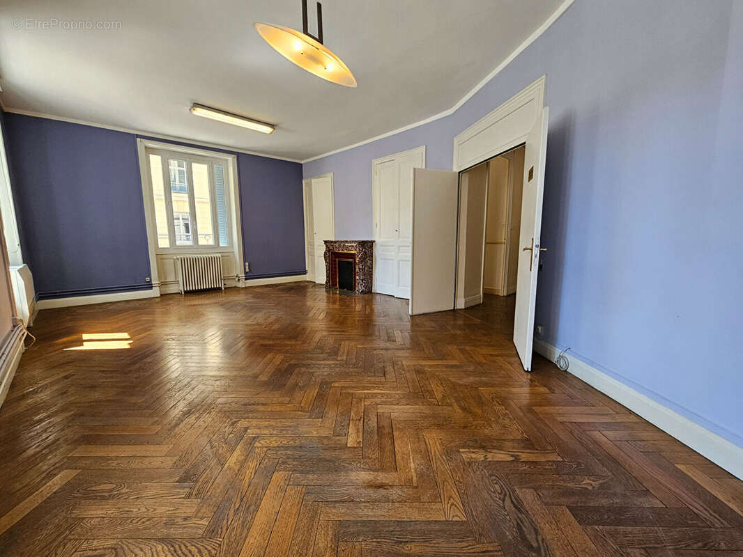 Appartement à LYON-6E