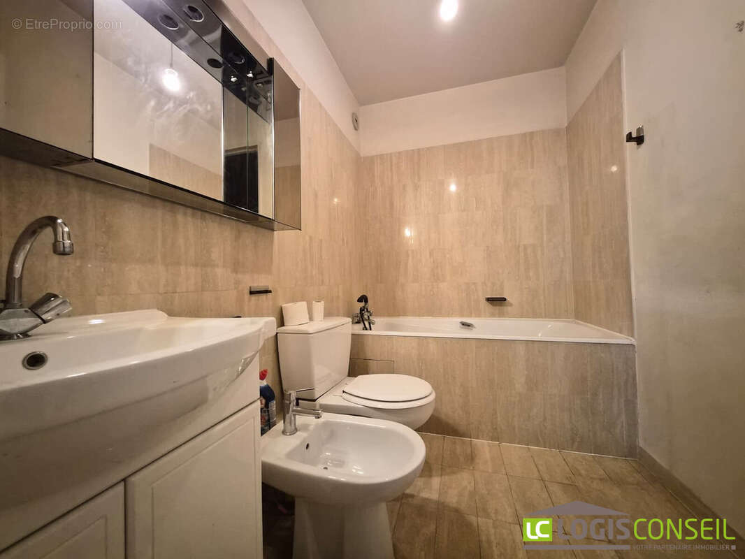 Appartement 92 m² à Bourg-La-Reine  - photo 8