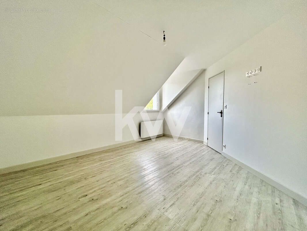 Maison 117 m² à Saint-Denis-En-Val  - photo 7