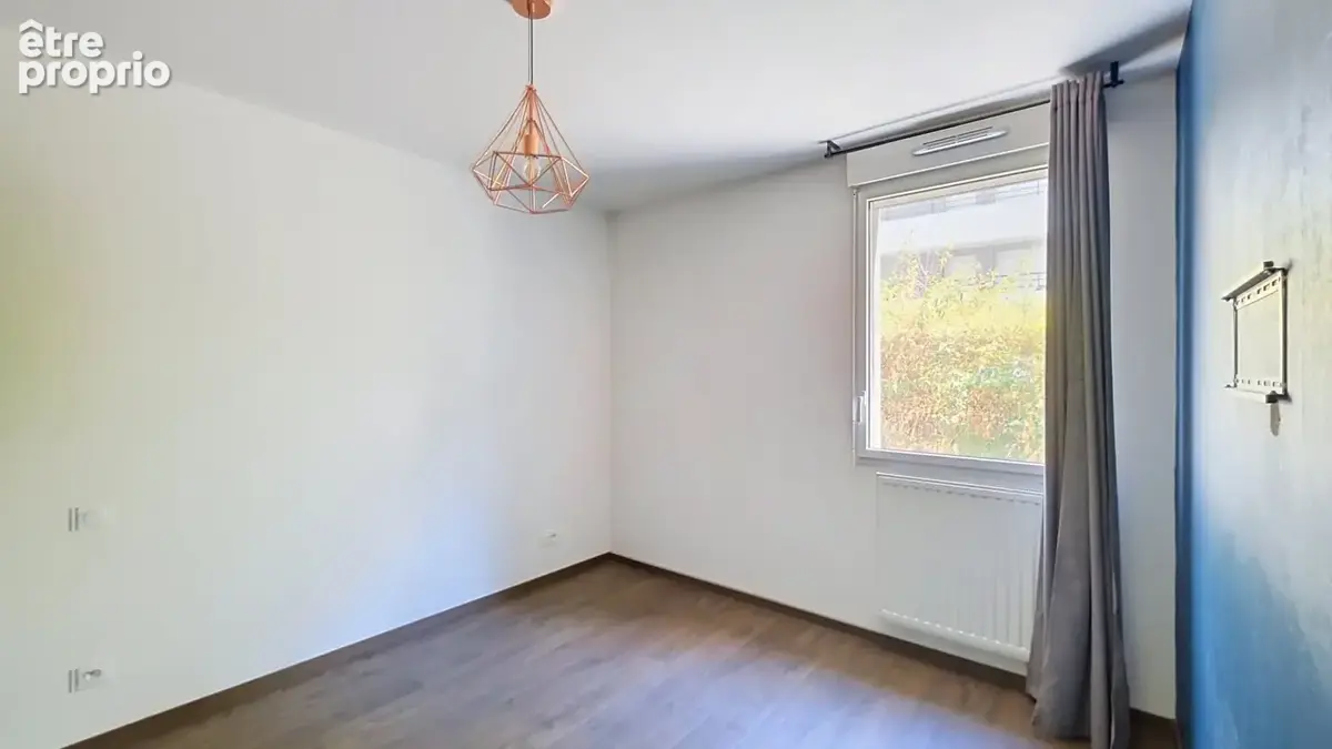 EXCLUSIVITE - Cézeaux, Superbe T3 récent avec terrasse et garage - photo 5