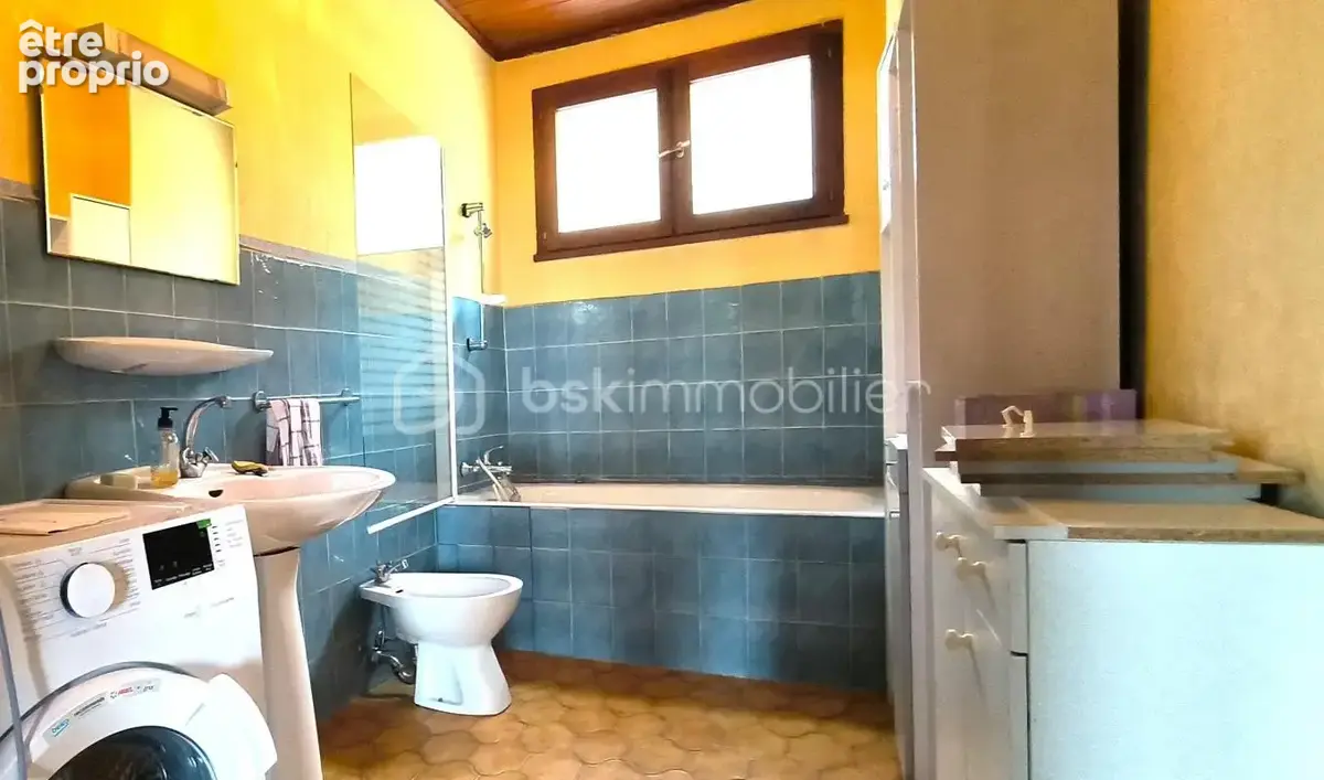 Grande maison de 353m2 et 3200m2 de terrain - photo 7