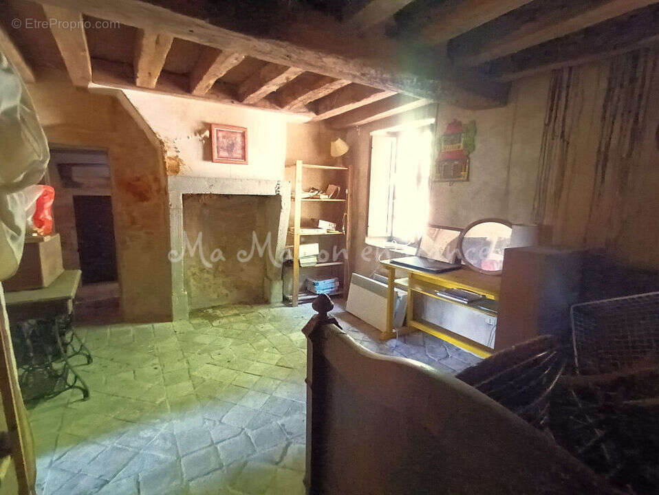 Maison à SAINT-POURCAIN-SUR-SIOULE