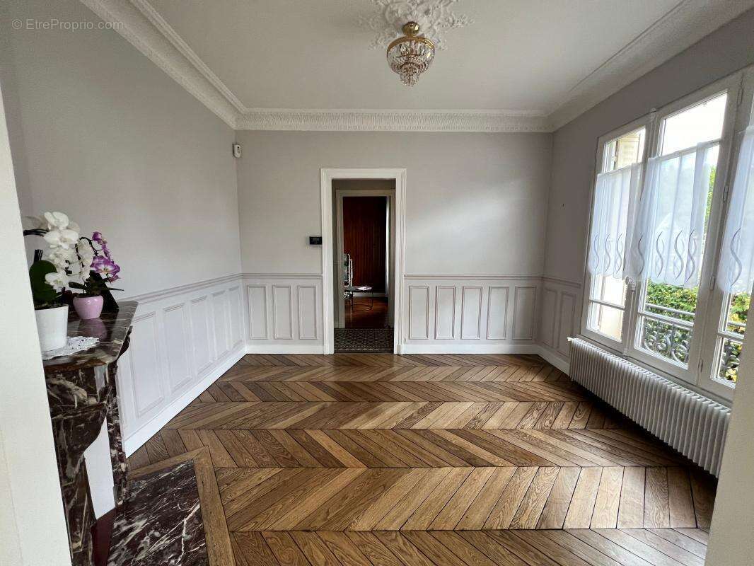 Maison à BEAUMONT-SUR-OISE