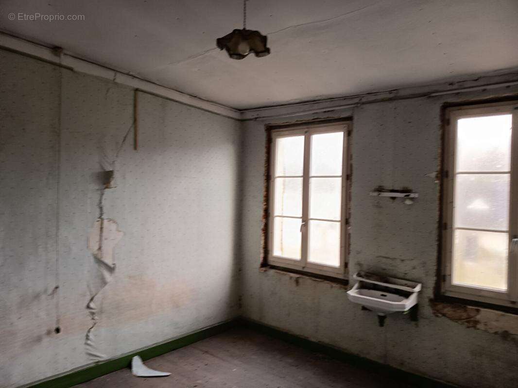 Maison à BEC-DE-MORTAGNE