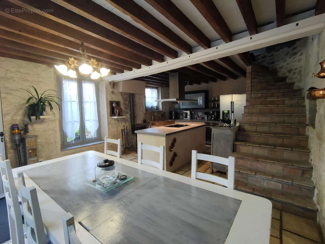Maison à CREPY-EN-VALOIS