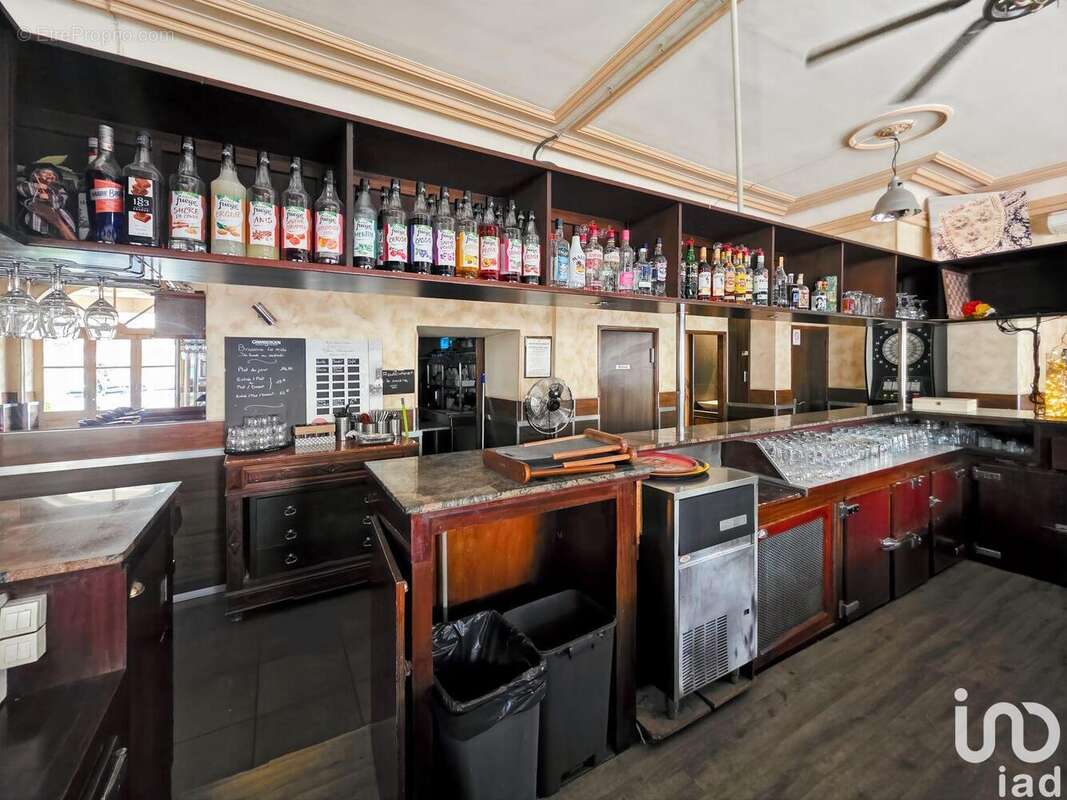 Photo 6 - Commerce à MONTBLANC