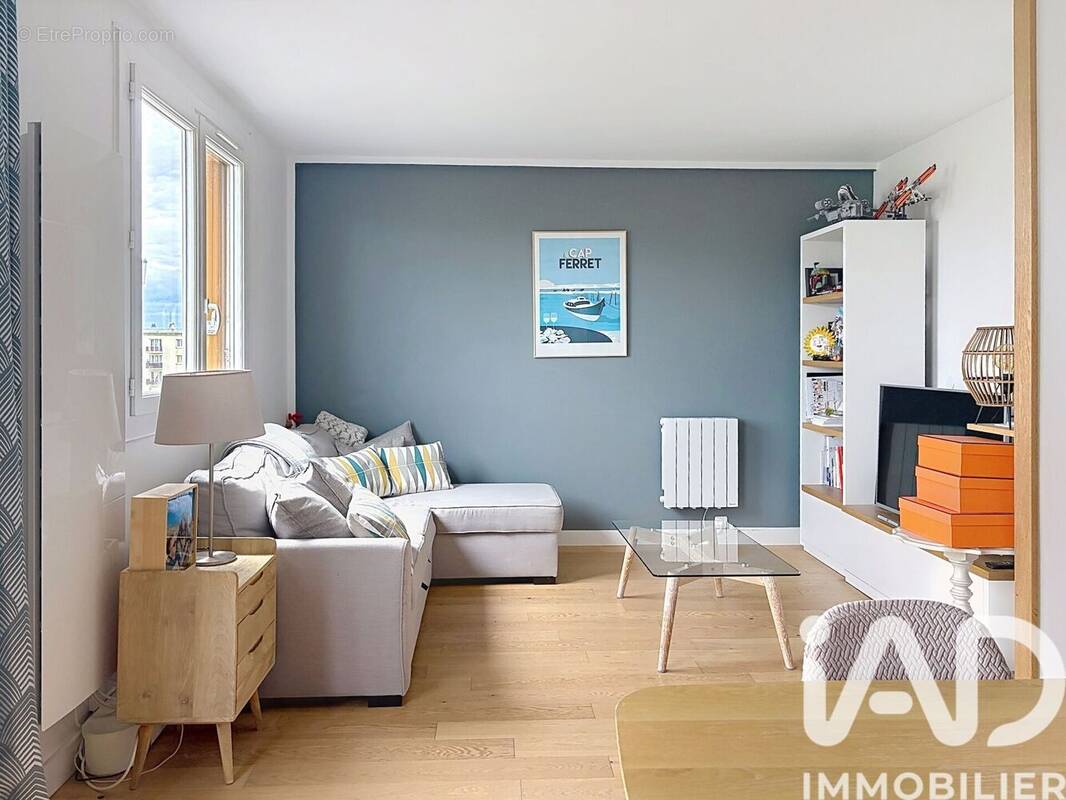 Photo 1 - Appartement à LA GARENNE-COLOMBES