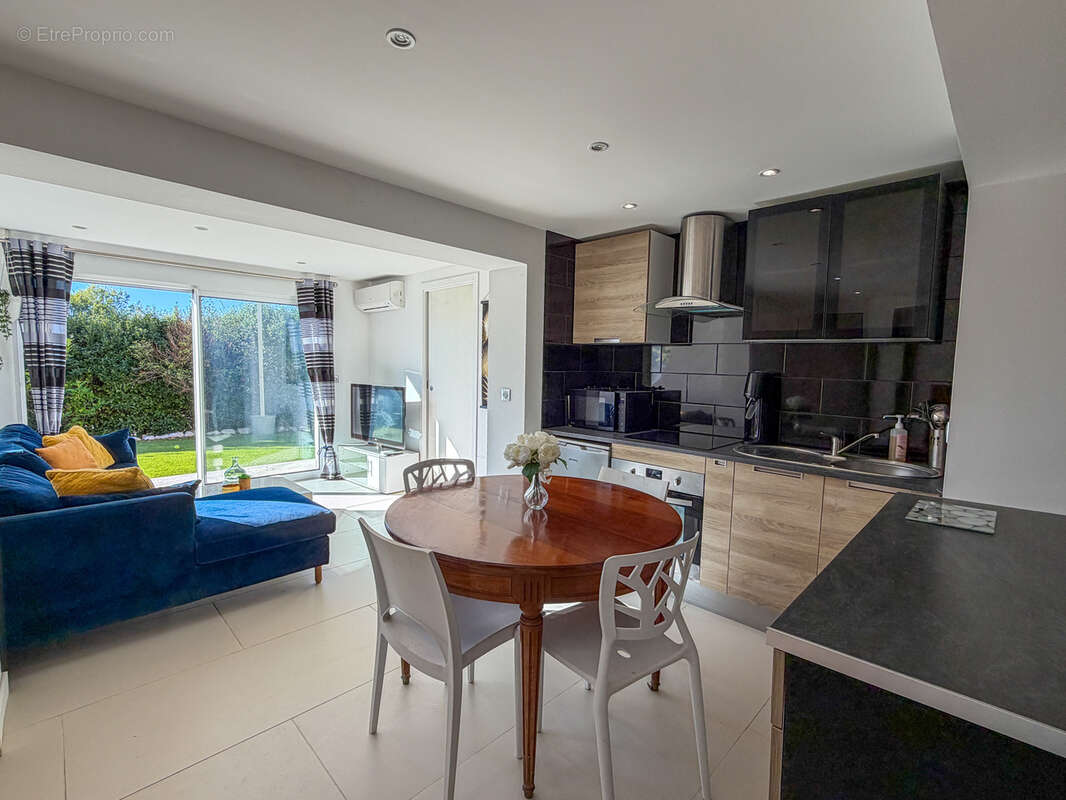 Maison à CAGNES-SUR-MER