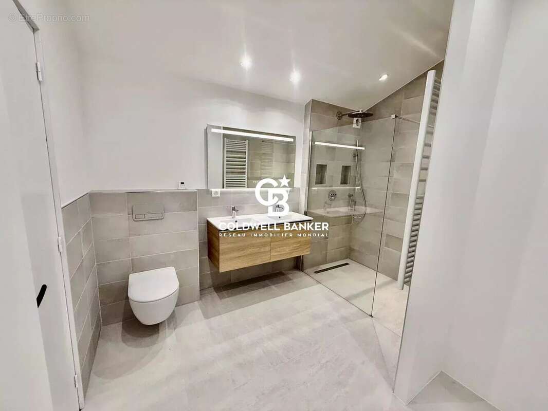 Maison à PREVESSIN-MOENS