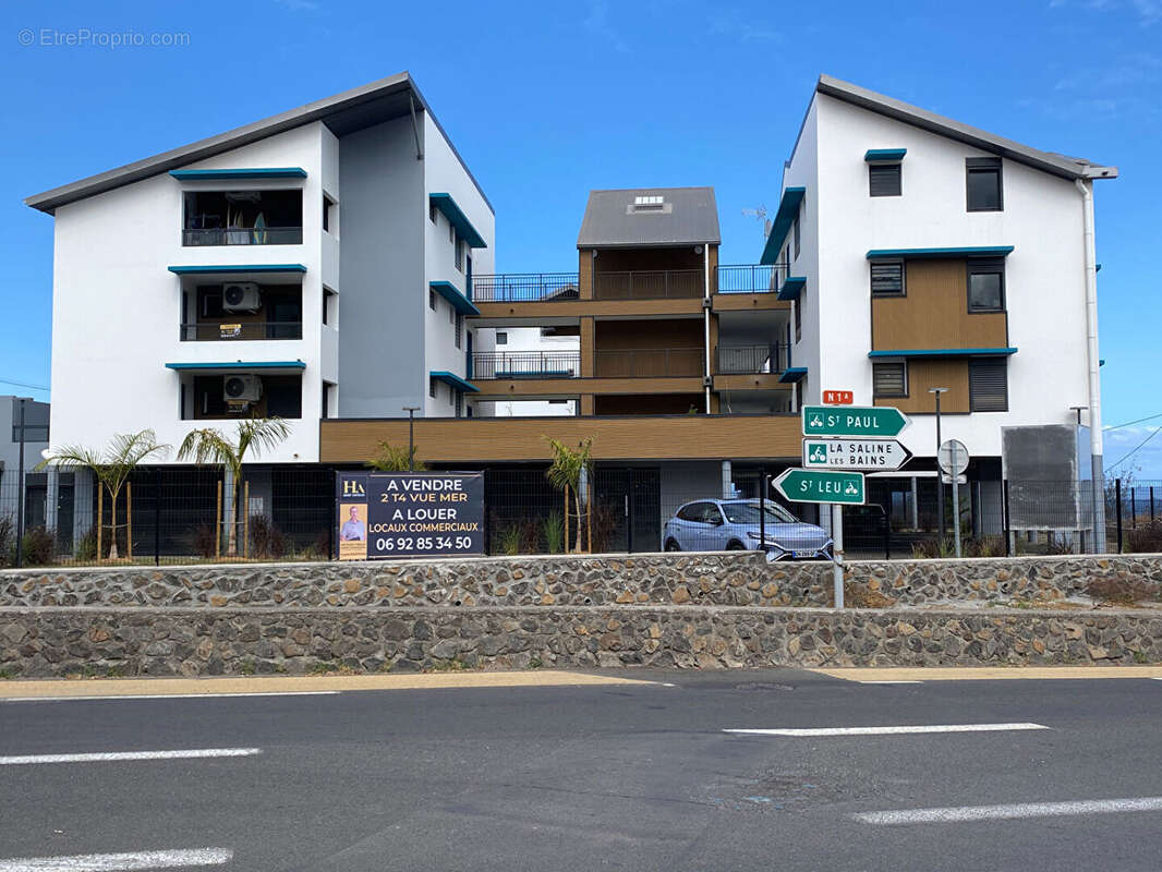 Appartement à LES TROIS-BASSINS