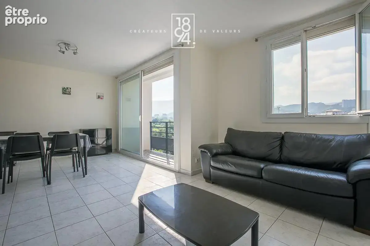 Appartement T3 à vendre Marseille 9e (13009)  64 m²  Balcon vue panoramique parking - photo 5