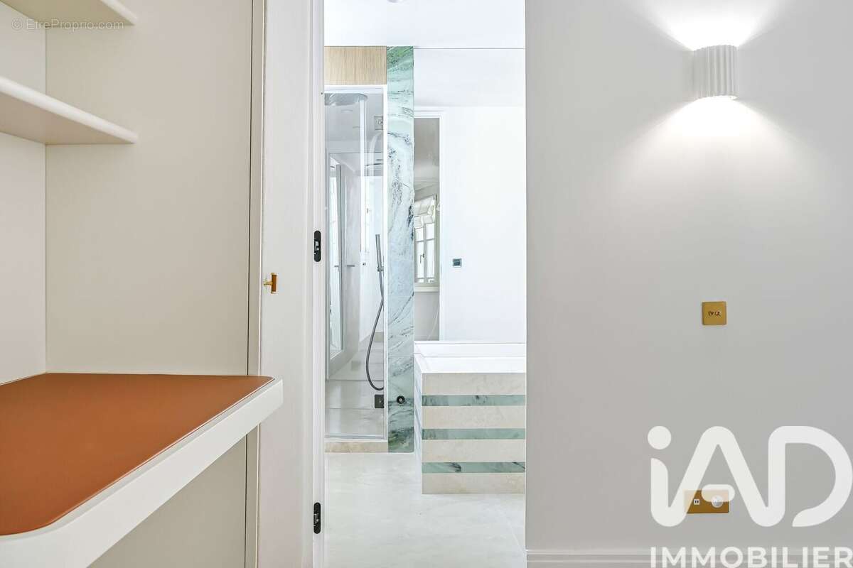 Photo 9 - Appartement à PARIS-7E