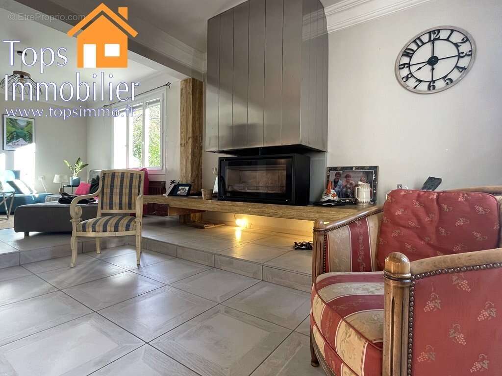 Maison à VILLEFRANCHE-DE-ROUERGUE