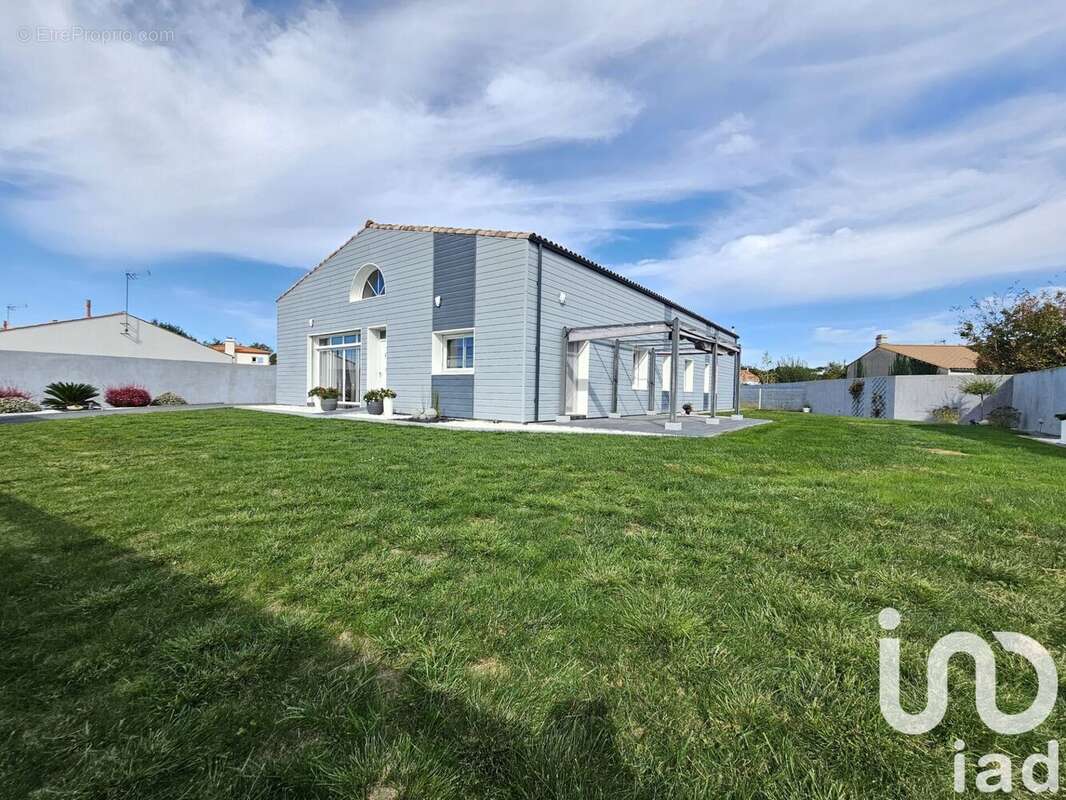 Photo 2 - Maison à CHALLANS