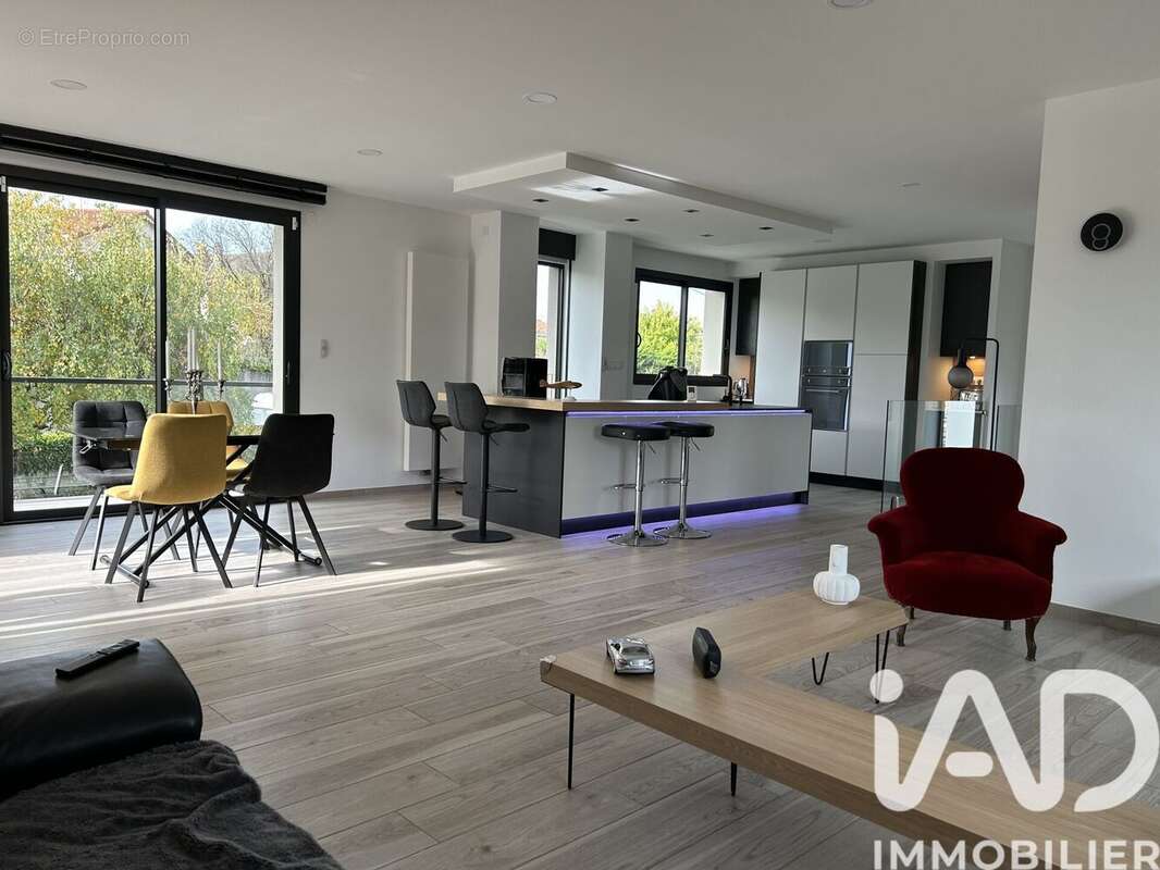 Photo 3 - Maison à COMMUNAY