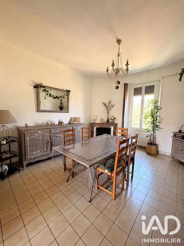 Maison 97 m² à Bagnols-Sur-Ceze  - photo 6