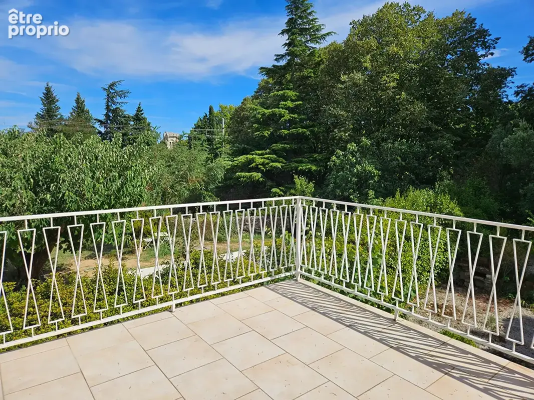 Maison Villeneuve Les Avignon 5 pièce(s) 157 m2 - photo 6