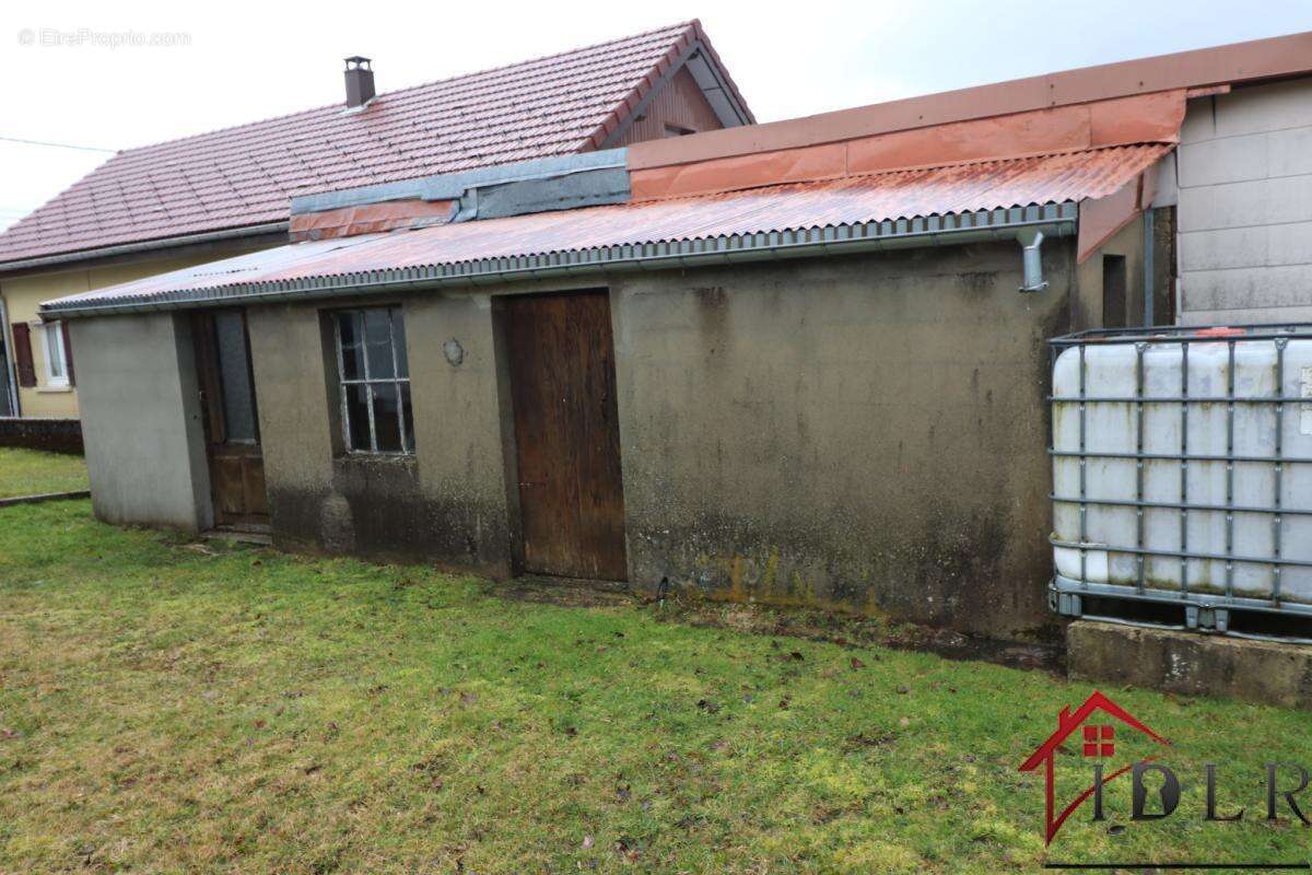 Maison à LA RIVIERE-DRUGEON