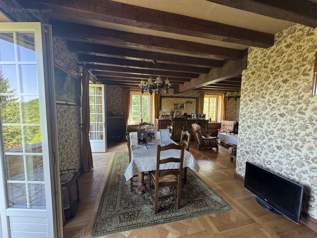 Maison à CASTELNAUD-LA-CHAPELLE