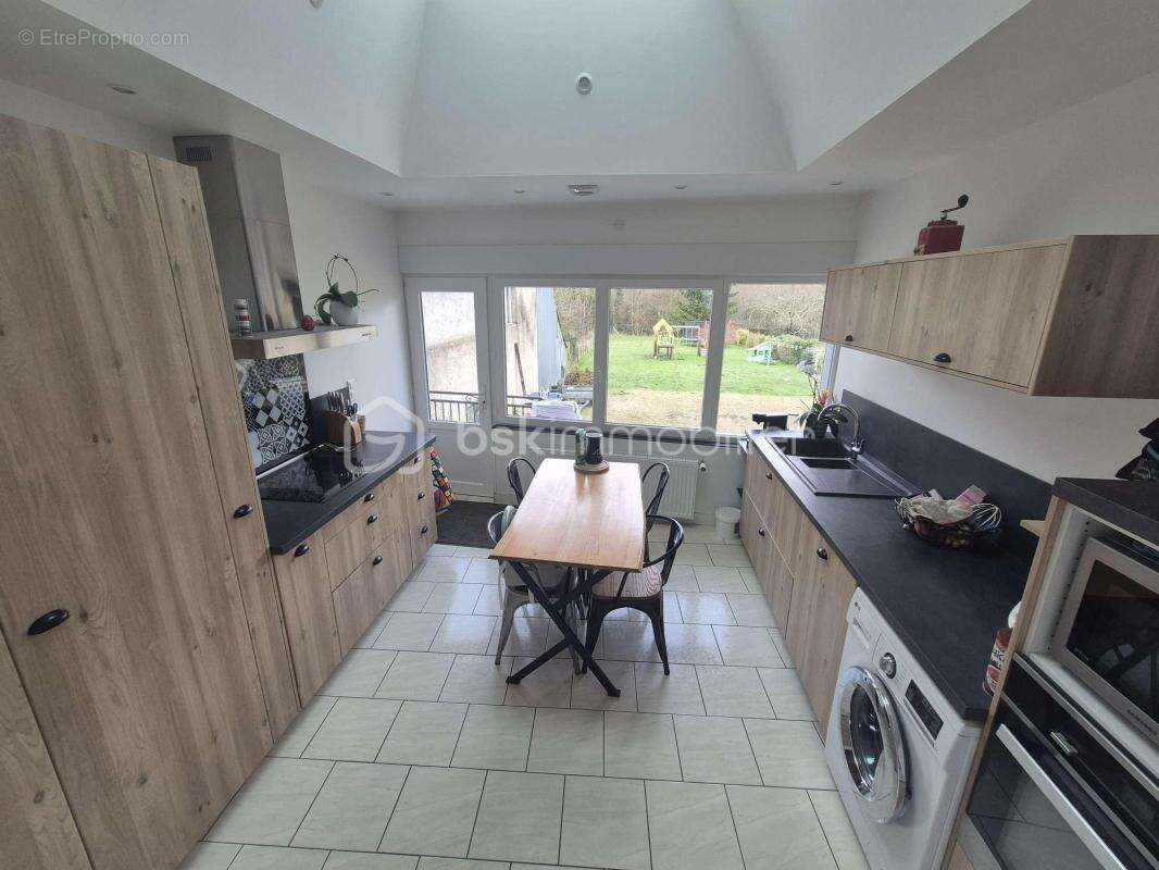 Maison à VERNEIL-LE-CHETIF