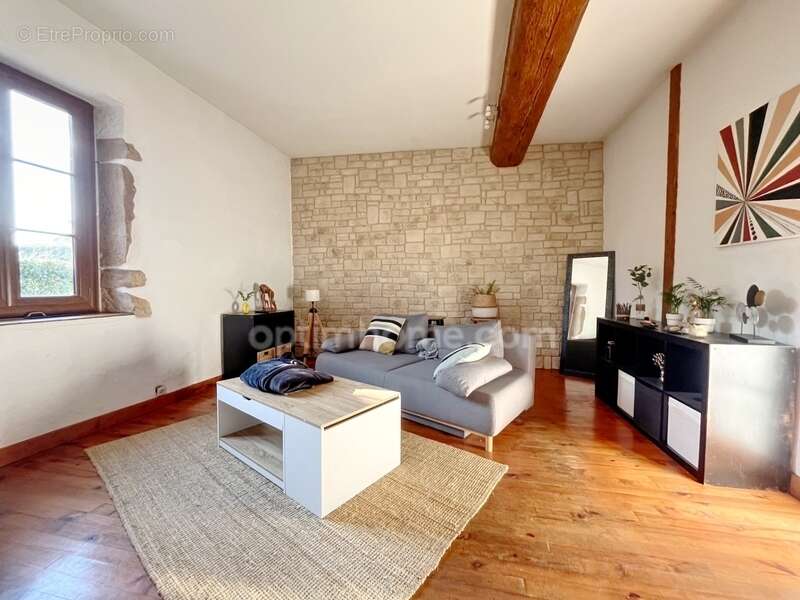 Maison à SAINT-LAURENT-DE-MURE