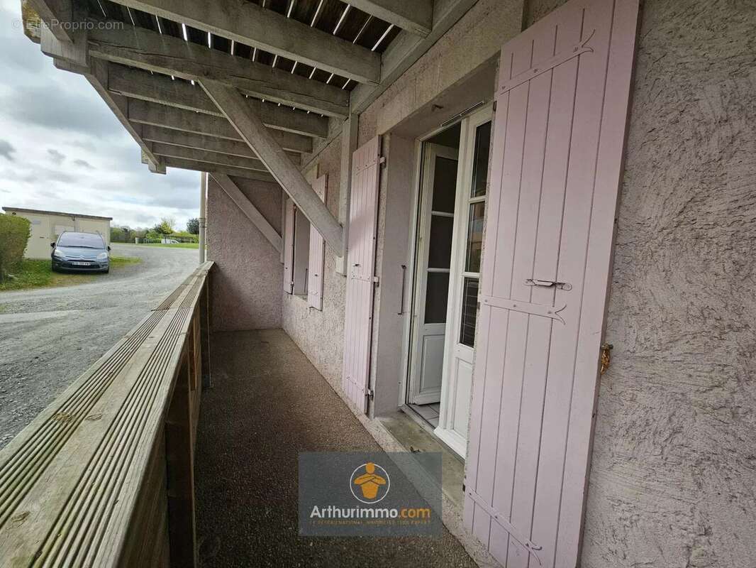 Appartement à COURCON