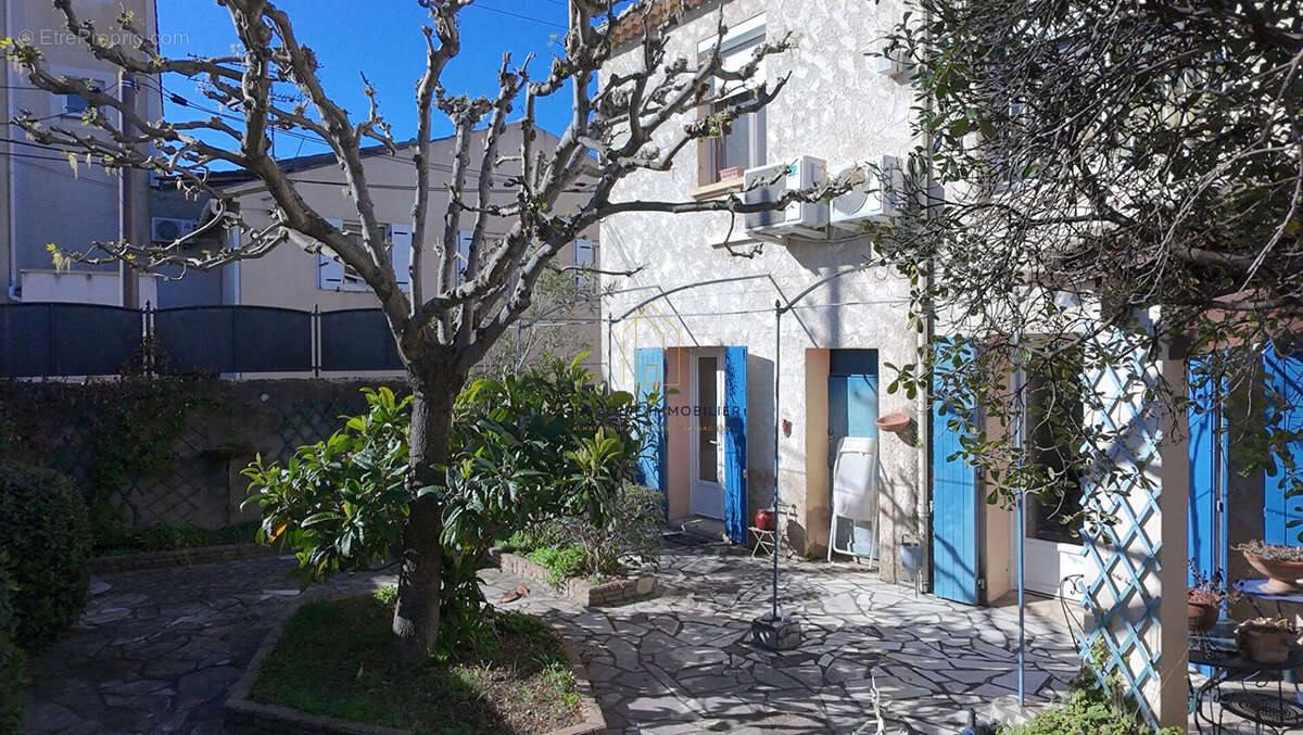Maison à PERTUIS