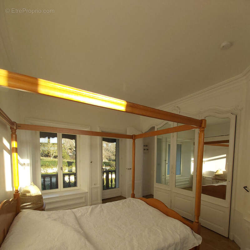 Appartement à SAINT-REMY-LES-CHEVREUSE