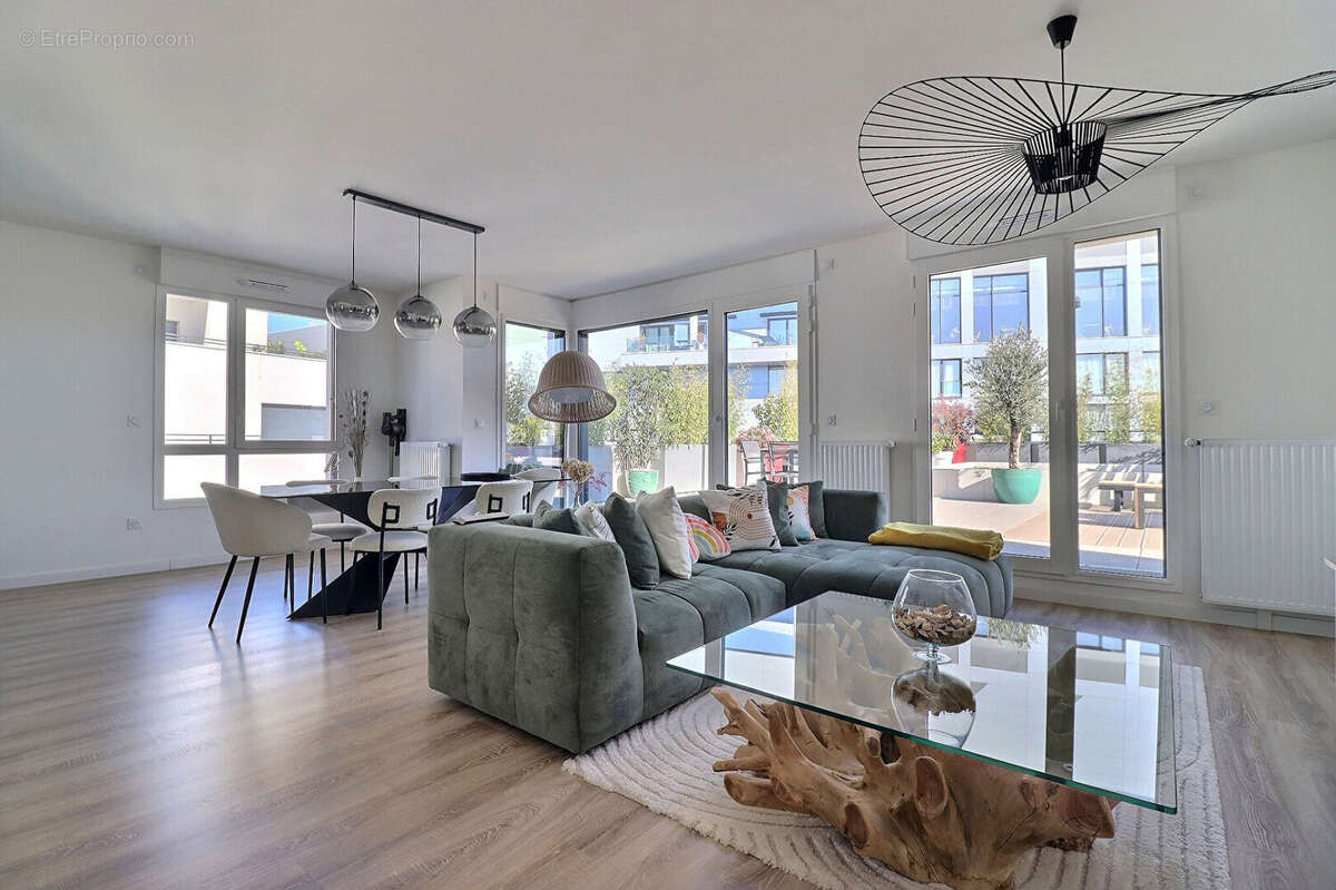 Appartement à COLOMBES