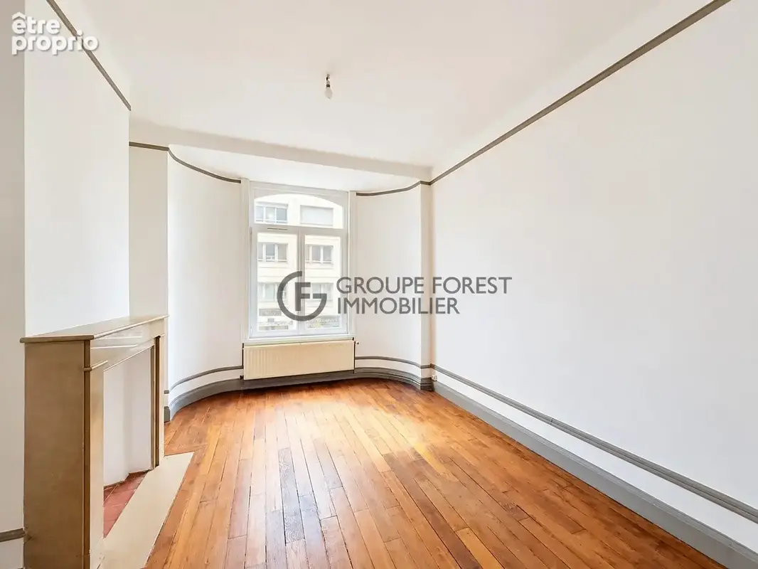 Appartement 4 pièces 85 m² à vendre à La Madeleine (59110) - photo 5