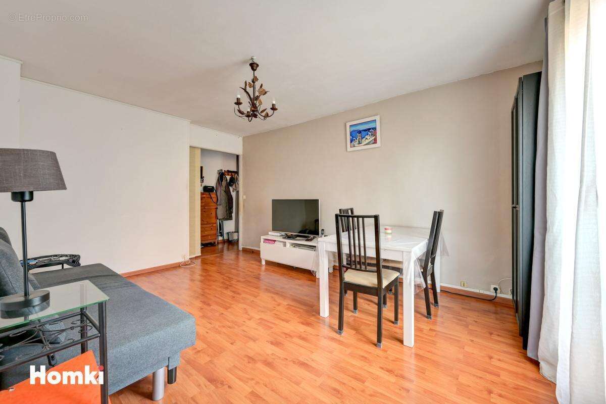 Appartement à MARSEILLE-9E