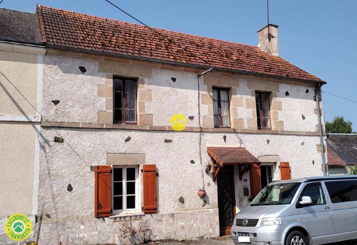 Maison à DUN-LE-PALESTEL