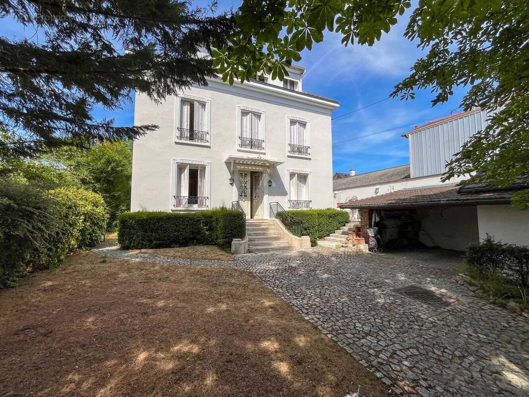 Maison à VILLEMOMBLE
