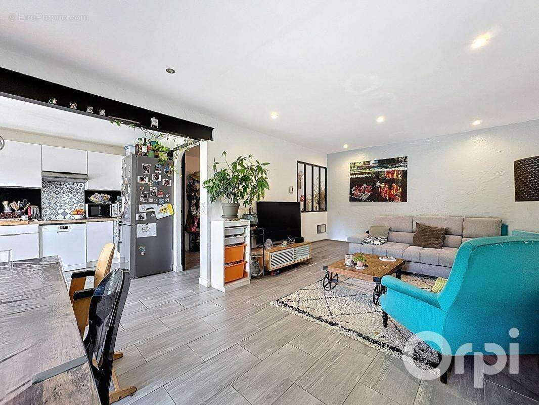 Appartement à VENCE