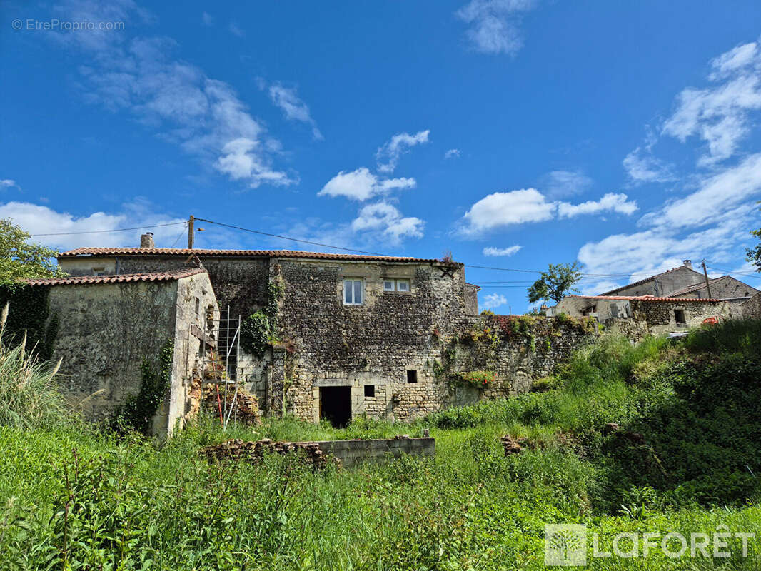 Maison charentaise Saint Savinien - photo 4