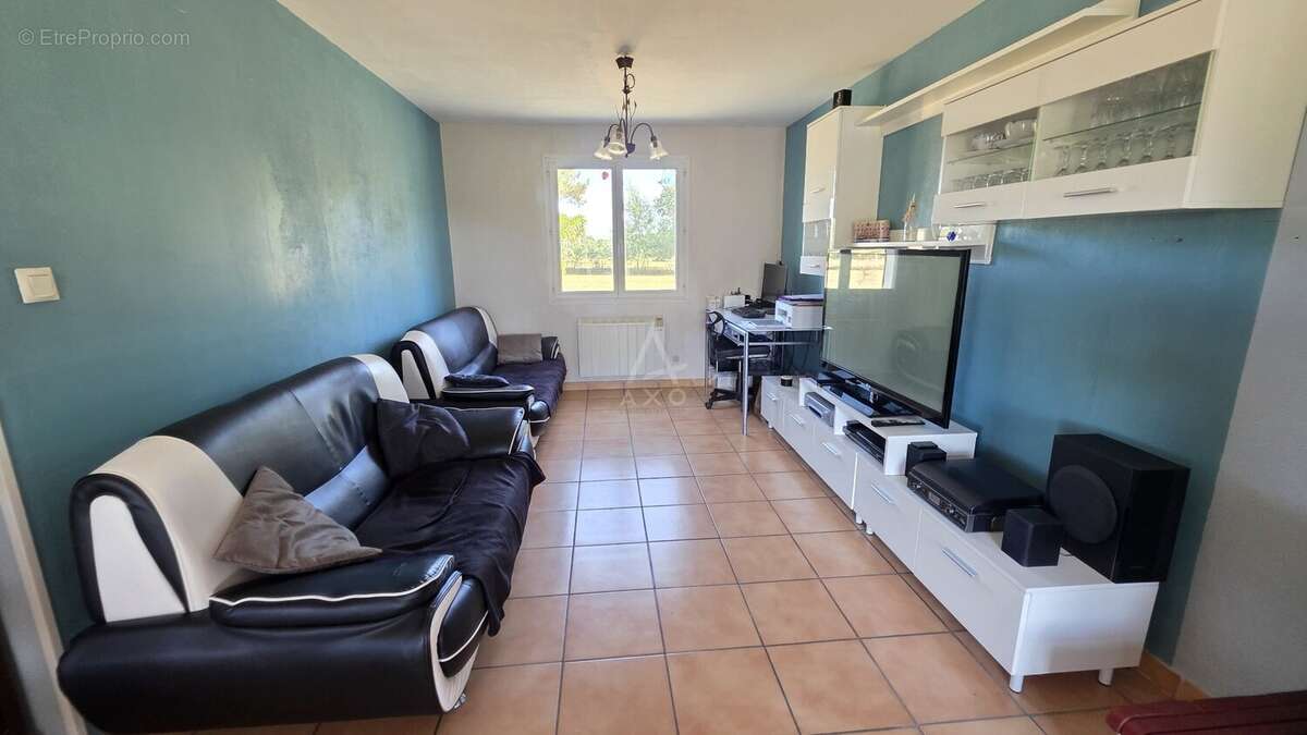 Exclusivité: Maison + un terrain constructible à SAINT SAVIN sur 5000m² - photo 4