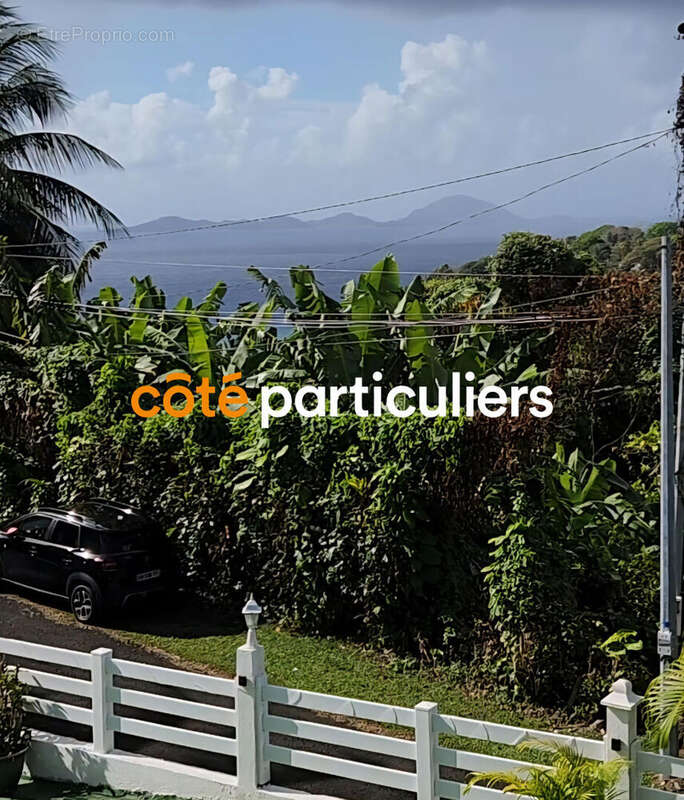 Maison à CAPESTERRE-BELLE-EAU