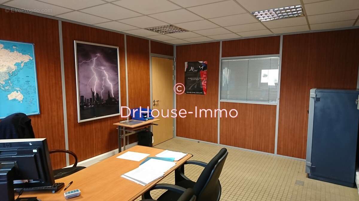 Commerce à SAINT-FLORENT-LE-VIEIL