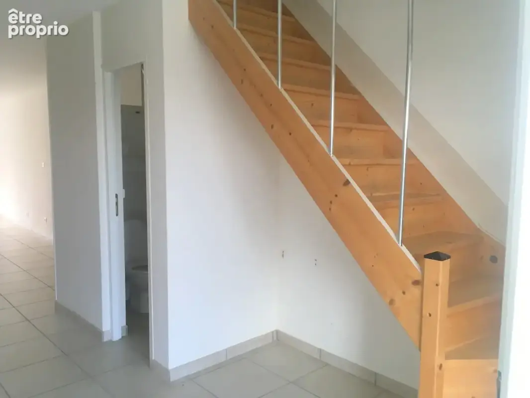 Maison 88 m² à Foissiat  - photo 8