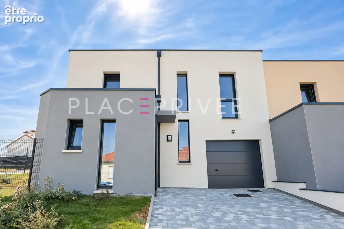 Maison avec garage et jardin - photo 2